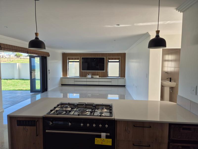 4 Bedroom Property for Sale in Kidds Beach Eastern Cape